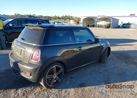2013 Mini Hardtop Cooper S из США, поврежденный, VIN WMWSV3C55DT476698